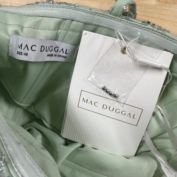 Mac Duggal NWT Green Embellished Sleeveless Plunge Neck Trumpet Gown Size 10 - Picture 5 of 12